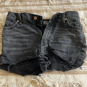 girlfriend high rise URBAN OUTFITTER SHORTS, black size 24